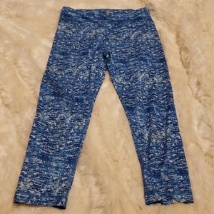 Patterned Cropped Leggings